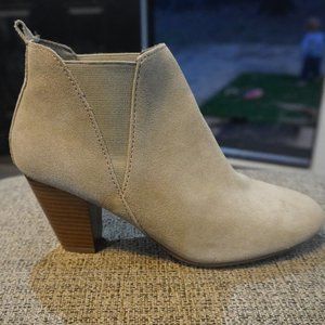 Women's Ankle Faux Sued Boots / Booties - Size 8